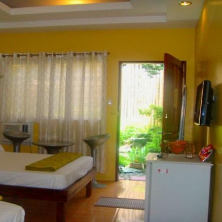 Lawaan Garden Inn Roxas City Exterior photo